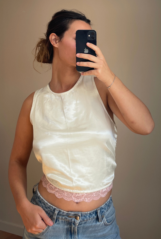 Tarzan YK2 – Top Dos Nu Satiné détail dentelle